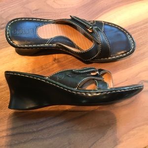 Born women’s black leather wedge sandals